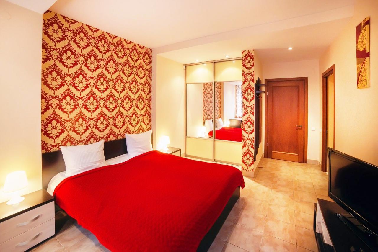 Best Apartment Plosha Rynok Lviv Buitenkant foto