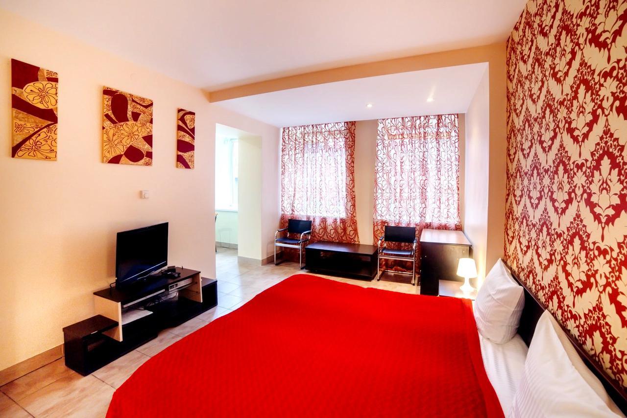 Best Apartment Plosha Rynok Lviv Buitenkant foto